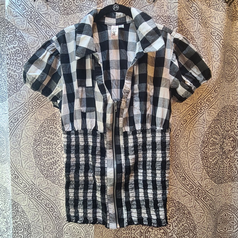 L8ter Zip Front Top Womens 1X Black White Buffalo Plaid Smocked Waist Y2K